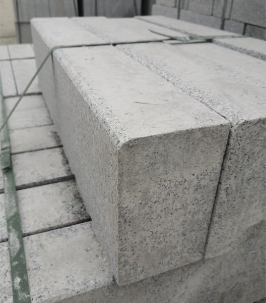 淺灰120X300圓邊路緣石3