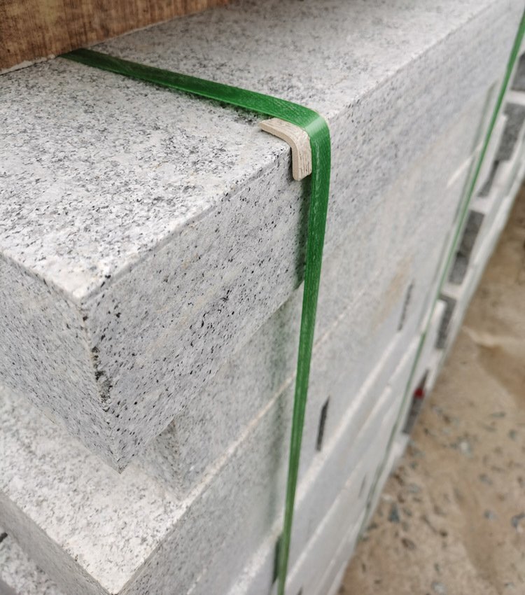 芝麻白火燒面路緣石細(xì)節(jié) 芝麻白火燒面路緣石細(xì)節(jié)