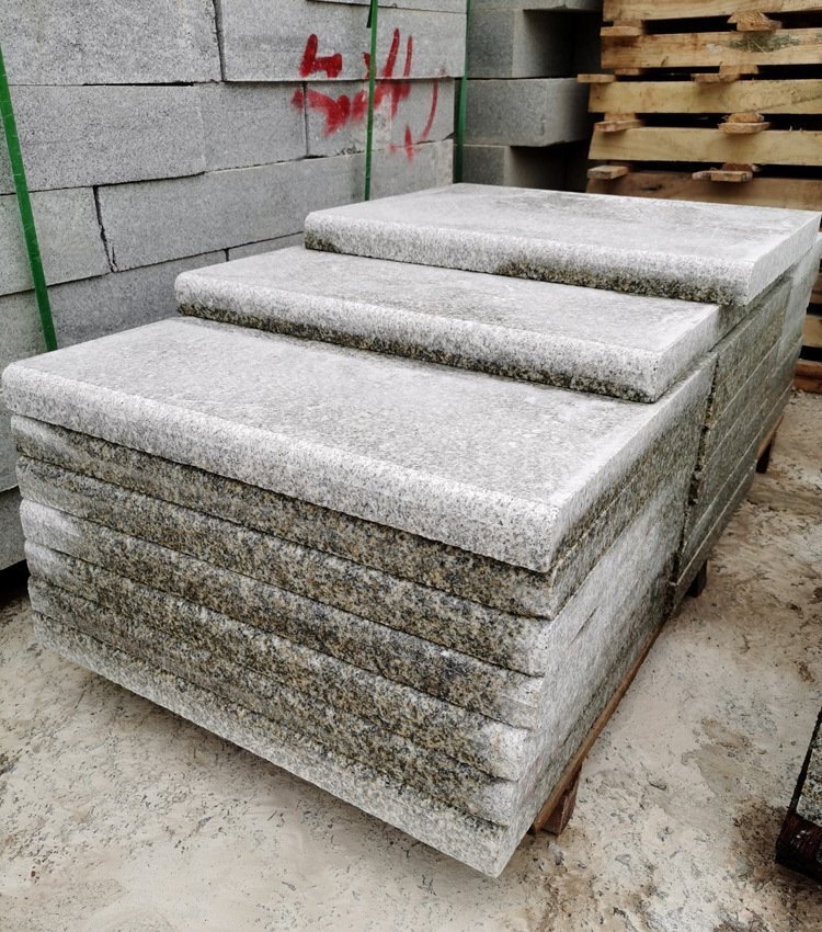 黃銹石磨邊踏步石效果圖 黃銹石磨邊踏步石效果圖