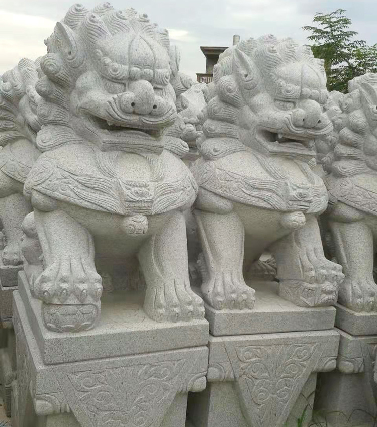 大門石獅子 大門石獅子